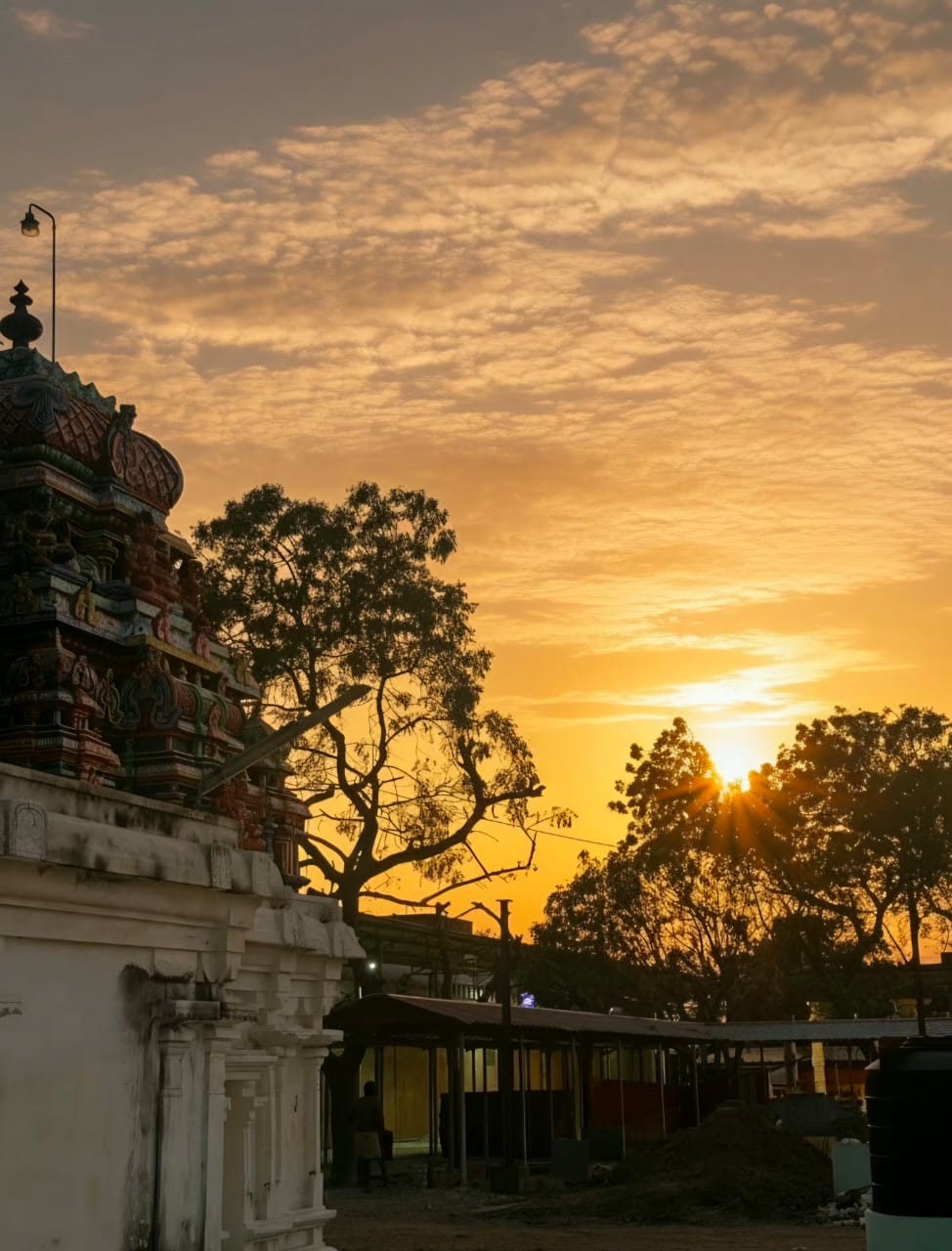 Chasing Sunrises: Why Every Journey Begins Before the Crowd&nbsp;Arrives