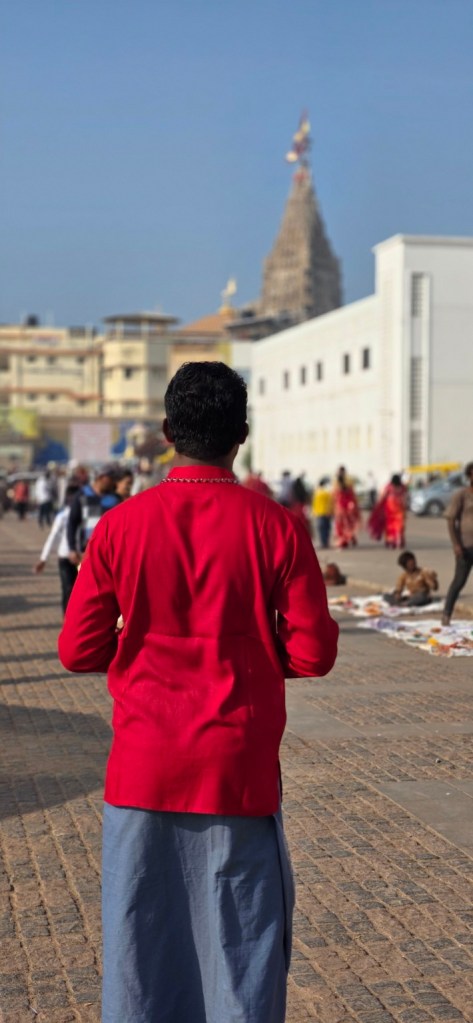 My First Morning in Dwarka โ A Blessing to Remember ๐ฆ๐๏ธ